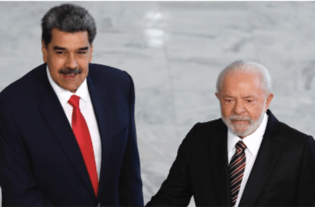 COM HONRAS MILITARES | Nicolás Maduro é recebido por Lula no Planalto que diz que venezuelano sofre ‘preconceito’