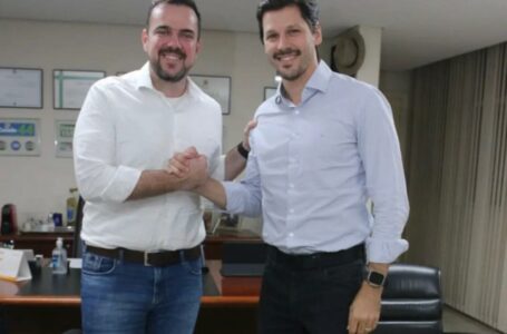 EM SEU PRIMEIRO ATO COMO GOVERNADOR | Daniel Vilela recebe Gustavo Mendanha e reaproximação pode gerar parcerias para 2024 e 2026