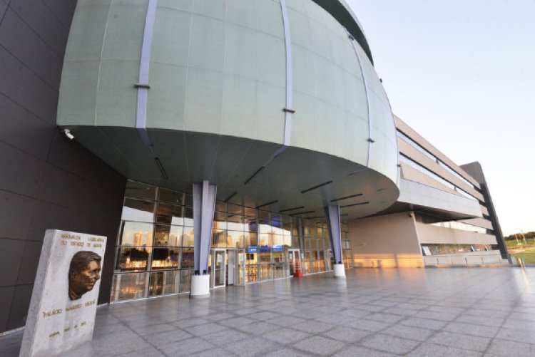 ECONOMIA E TRANSPARÊNCIA | Assembleia Legislativa de Goiás (Alego) compra caminhonetes com o preço mais baixo entre os órgãos goianos