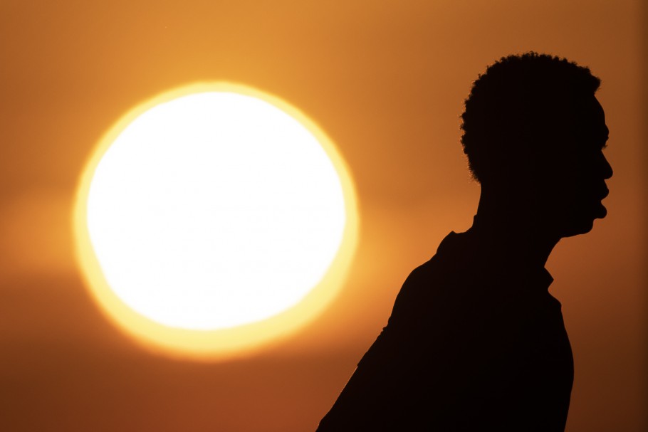 COMBATE AO RACISMO | Seleção brasileira enfrenta Guiné neste sábado (17) em partida marcada pela promoção de ações contra o preconceito racial