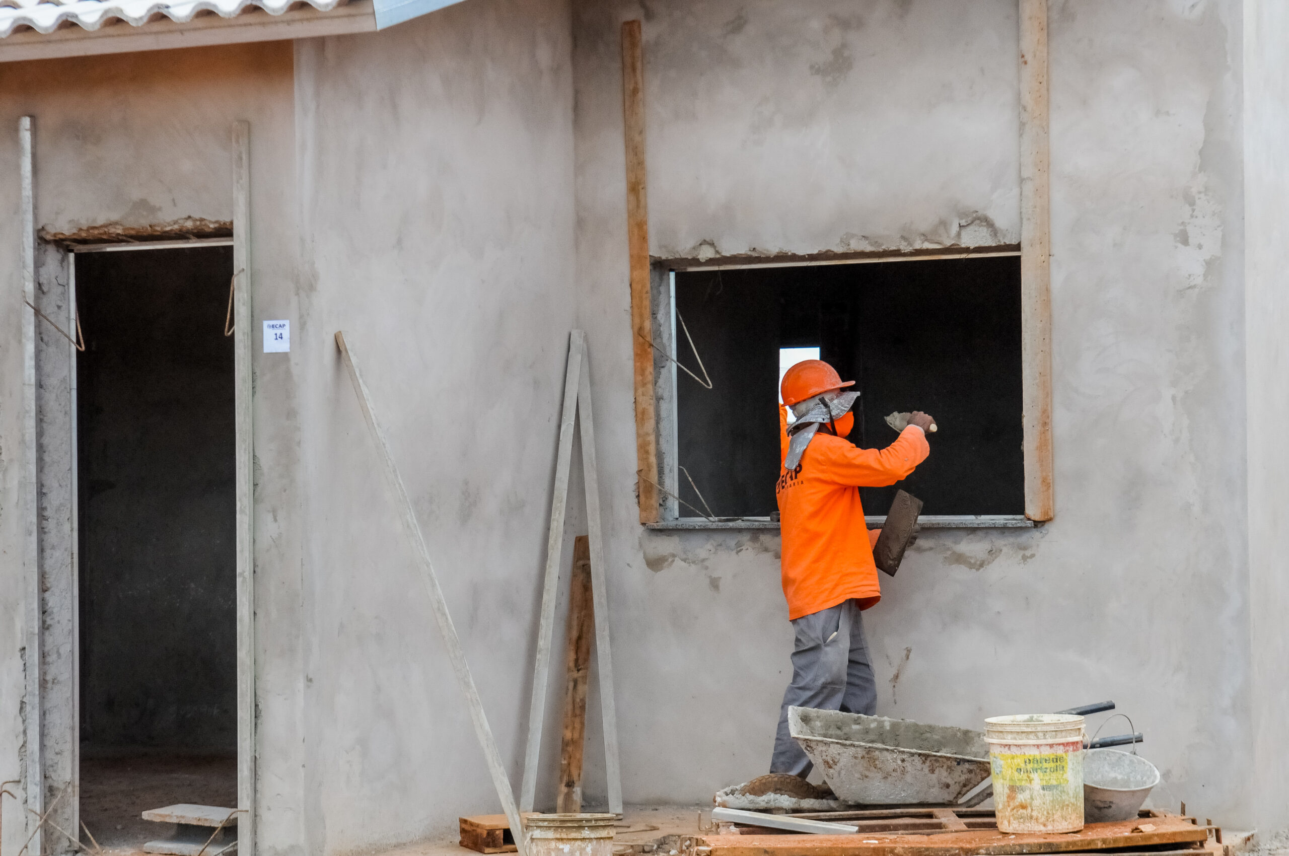 AGÊNCIA DO TRABALHADOR | Semana começa com 129 vagas de emprego no DF