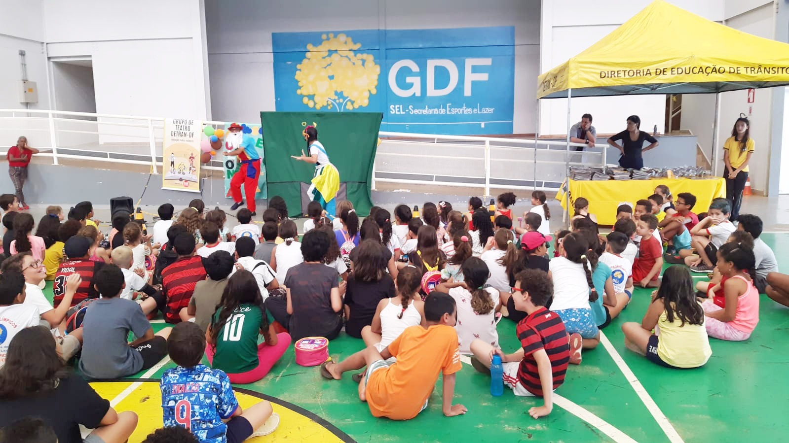 VOLTA ÀS AULAS | Detran-DF e PMDF reforçam segurança para acompanhar o retorno dos estudantes para as escolas