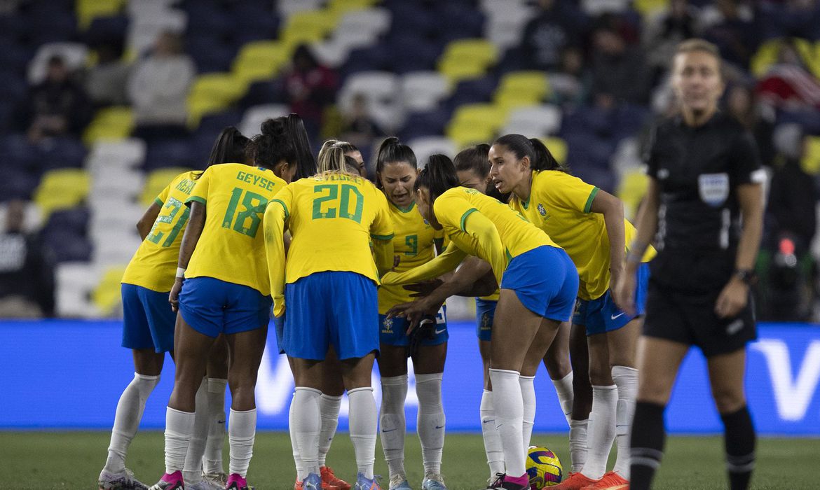 PARA TORCER PARA AS MENINAS | Governo vai decretar ponto facultativo nos dias de jogos da Seleção Feminina na Copa Mundo