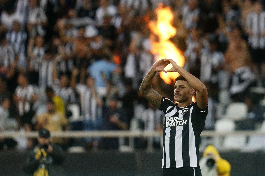 BRASILEIRÃO 2023 | No dia que completa 119 anos, Botafogo encara o Internacional pela última rodada do 1º turno