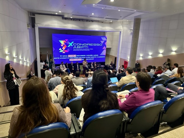 CONGRESSO DA ABIPTI | Especialistas debatem a importância dos insumos estratégicos para o desenvolvimento de pesquisas no Brasil