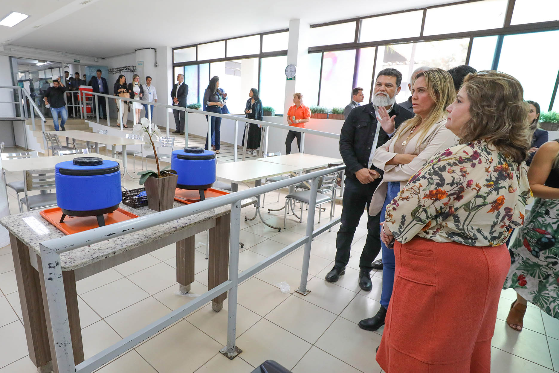 COMPROMISSO CUMPRIDO | GDF entrega reforma da cozinha e refeitório do Hospital de Base