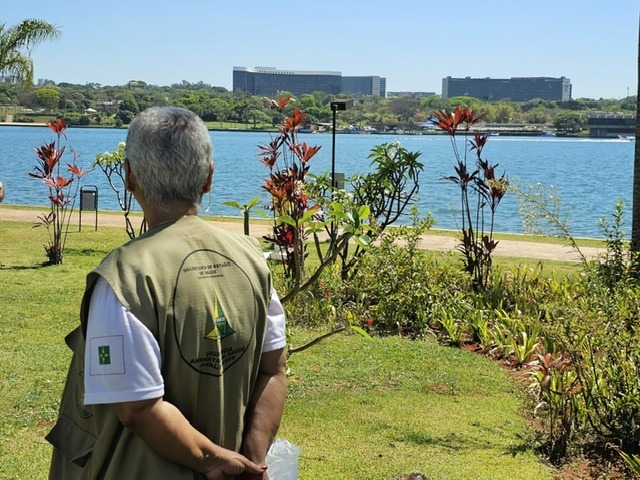 FEBRE MACULOSA | Vigilância Ambiental realiza varredura no Pontão do Lago Sul após suspeita de caso envolvendo uma criança