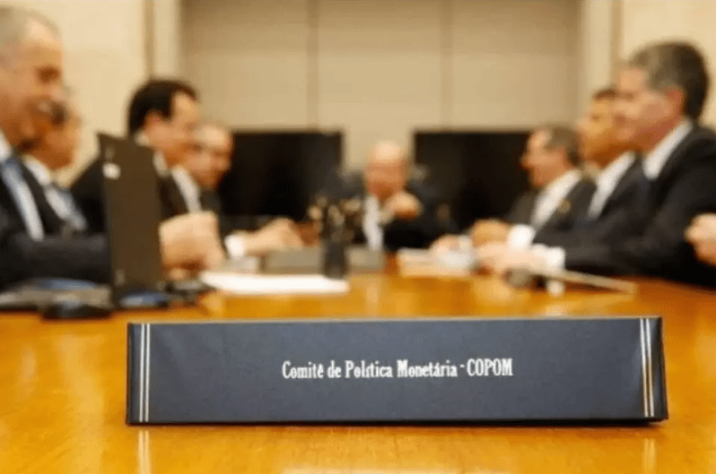 MERCADO FINANCEIRO | Copom corta juros para 12,75% ao ano