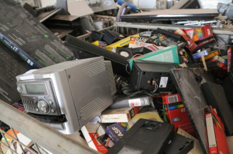 SERVIÇO GRATUITO | Lixo eletrônico acima de 30 kg pode ser coletado em domicílio no DF