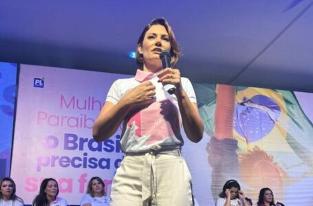 MICHELLE NA CABEÇA | Ex-primeira-dama lidera intenções de votos ao Senado no Paraná batendo Álvaro Dias, Gleisi Hoffmann e Rosângela Moro