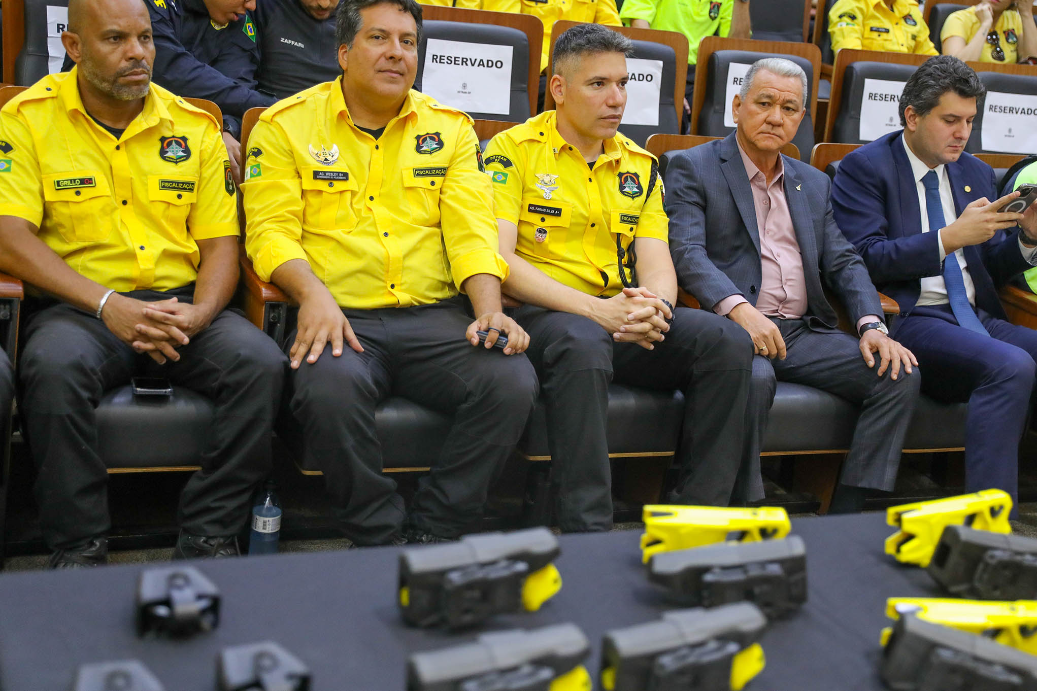 PARA MELHORAR AS AÇÕES DE RUA | Agentes do Detran-DF passam a contar com novos equipamentos de segurança