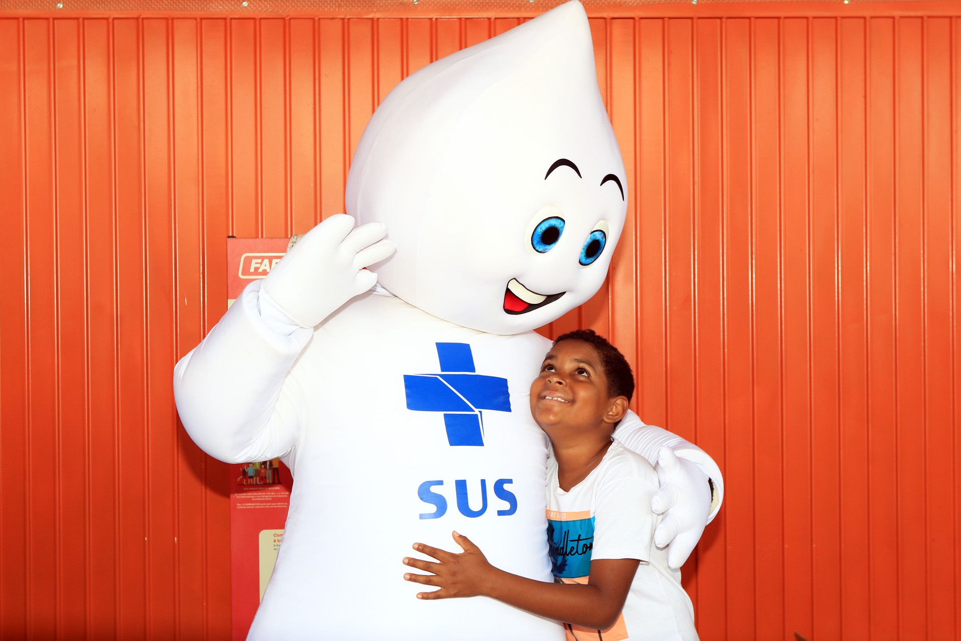 VACINAÇÃO EM DIA | DF terá 18 pontos fixos e dois itinerantes neste sábado (11) funcionando para atender de crianças a idosos que precisam atualizar cartão