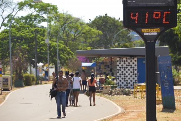 A CHAPA VAI ESQUENTAR! | Nova onda de calor pode elevar temperaturas em sete estados e no DF