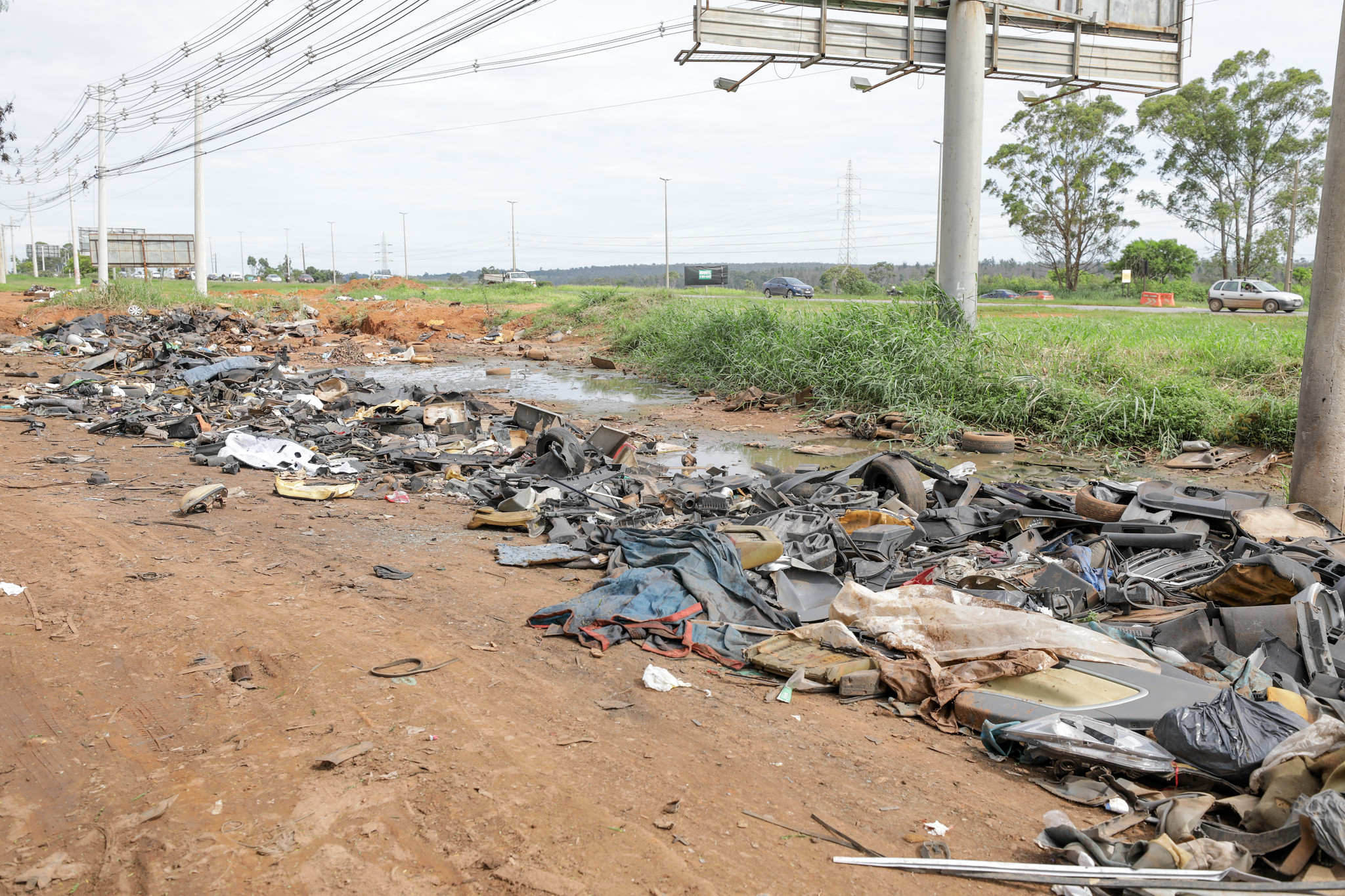 COMBATE À DENGUE | Aplicativo vai permitir que agentes da Vigilância Ambiental e Sanitária do DF possam notificar irregularidade para o DF Legal