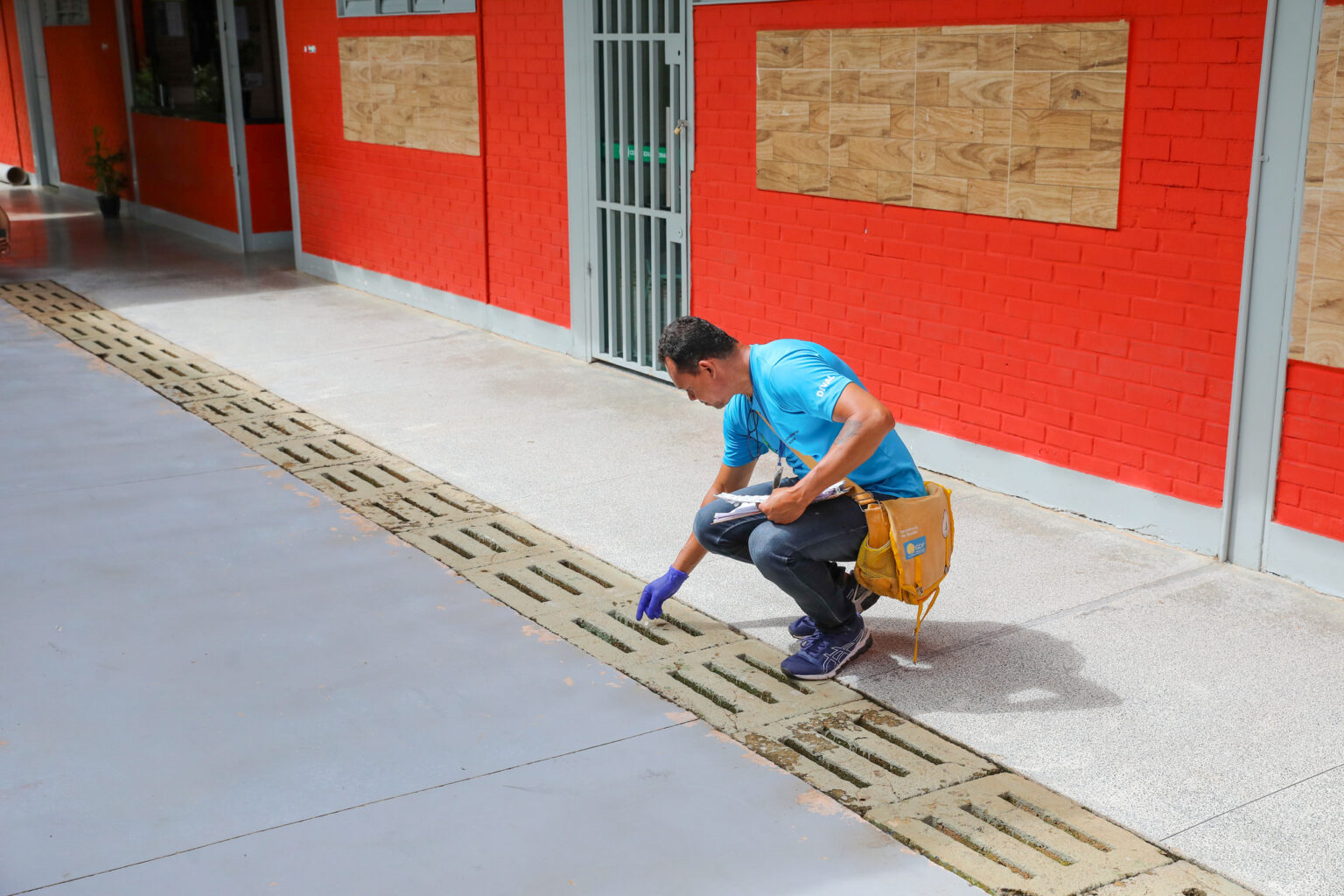 VOLTA ÀS AULAS | Equipes da Vigilância Ambiental vão inspecionar escolas públicas do DF e fornecer material pedagógico sobre ações de combate à dengue