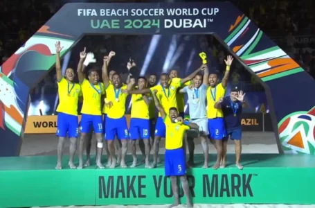 DEPOIS DE 7 ANOS | Brasil volta a ganhar Mundial da FIFA de Futebol de Areia e conquista hexacampeonato