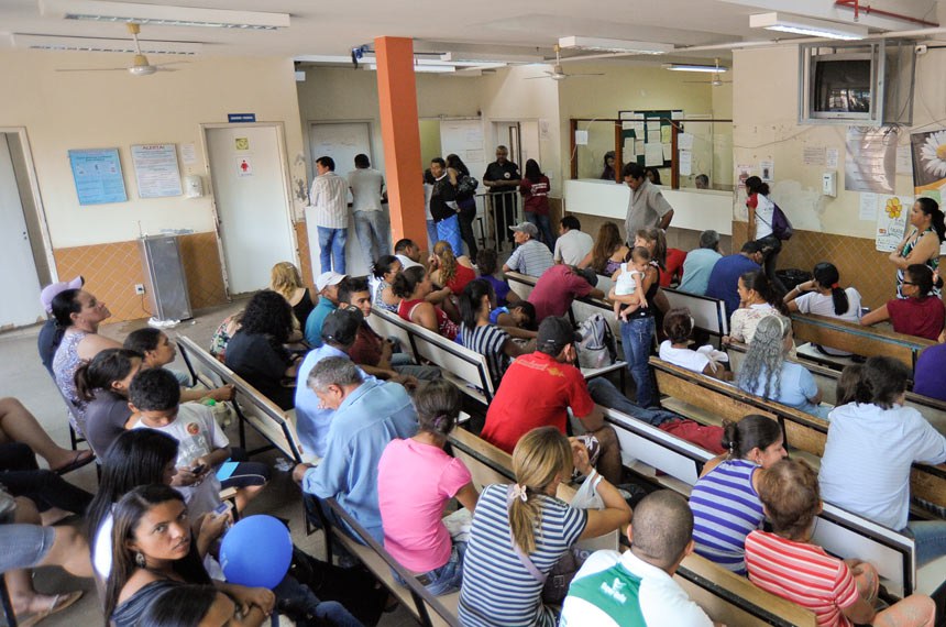 TRANSPARÊNCIA NO SUS | Câmara aprova projeto que obriga a divulgação de lista de espera de consultas, cirurgias e exames