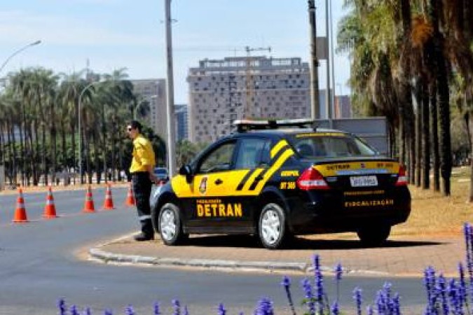 TRÂNSITO NO FERIADO | Sete regiões sofrerão intervenções nas vias para eventos religiosos