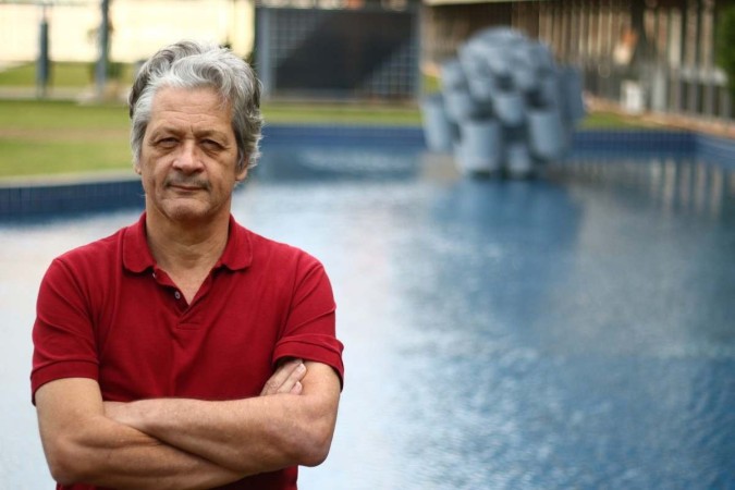 ADEUS AO MESTRE | Familiares, amigos e autoridades se despedem do jornalista Paulo Pestana