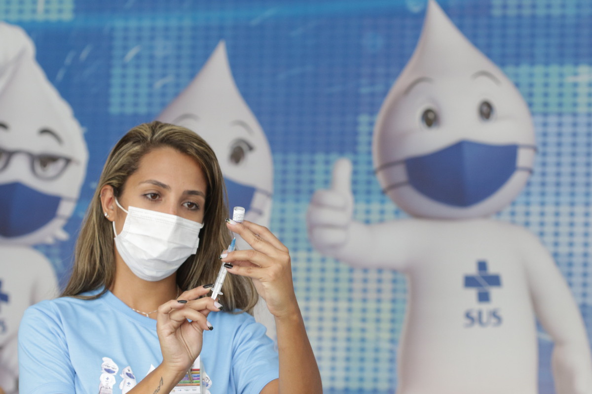 VACINAÇÃO NO DF | 19 locais de imunização vão funcionar neste sábado (16)