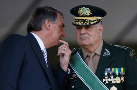EM DEPOIMENTO À PF | Ex-comandante do Exército confirma que Bolsonaro debateu com militares a possibilidade de dar um golpe de Estado