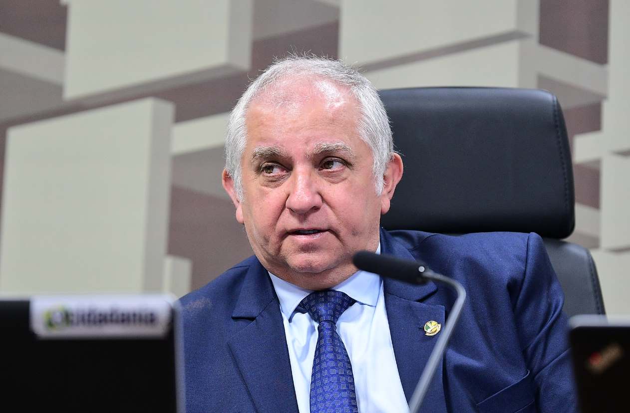 FILIAÇÃO INDIGESTA | Com discurso de que é candidato ao GDF, Izalci chega ao PL já correndo risco de ficar isolado politicamente em 2026