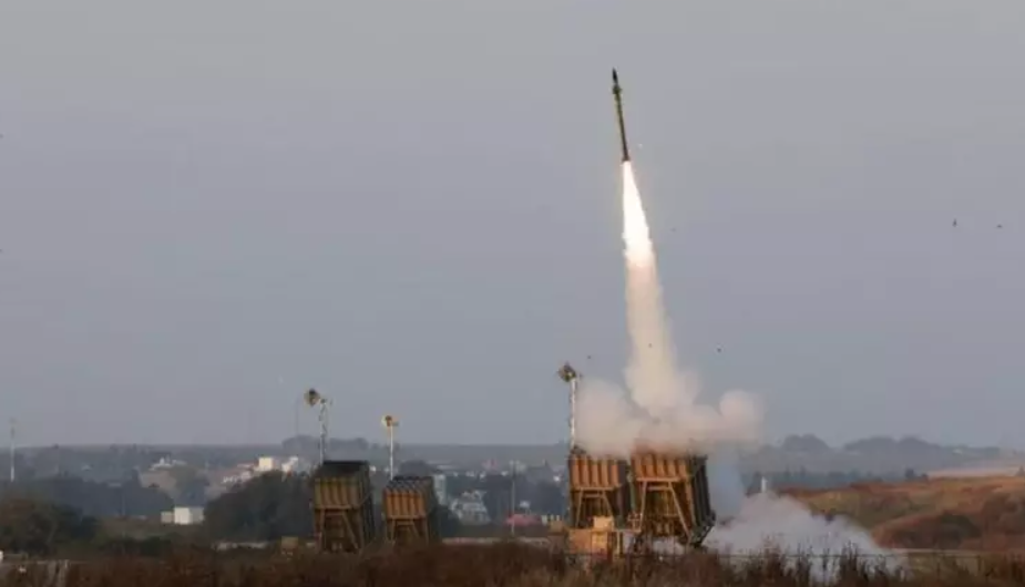 CONFLITO NO ORIENTE MÉDIO | Autoridades norte-americanas afirmam que míssil de Israel atingiu o Irã