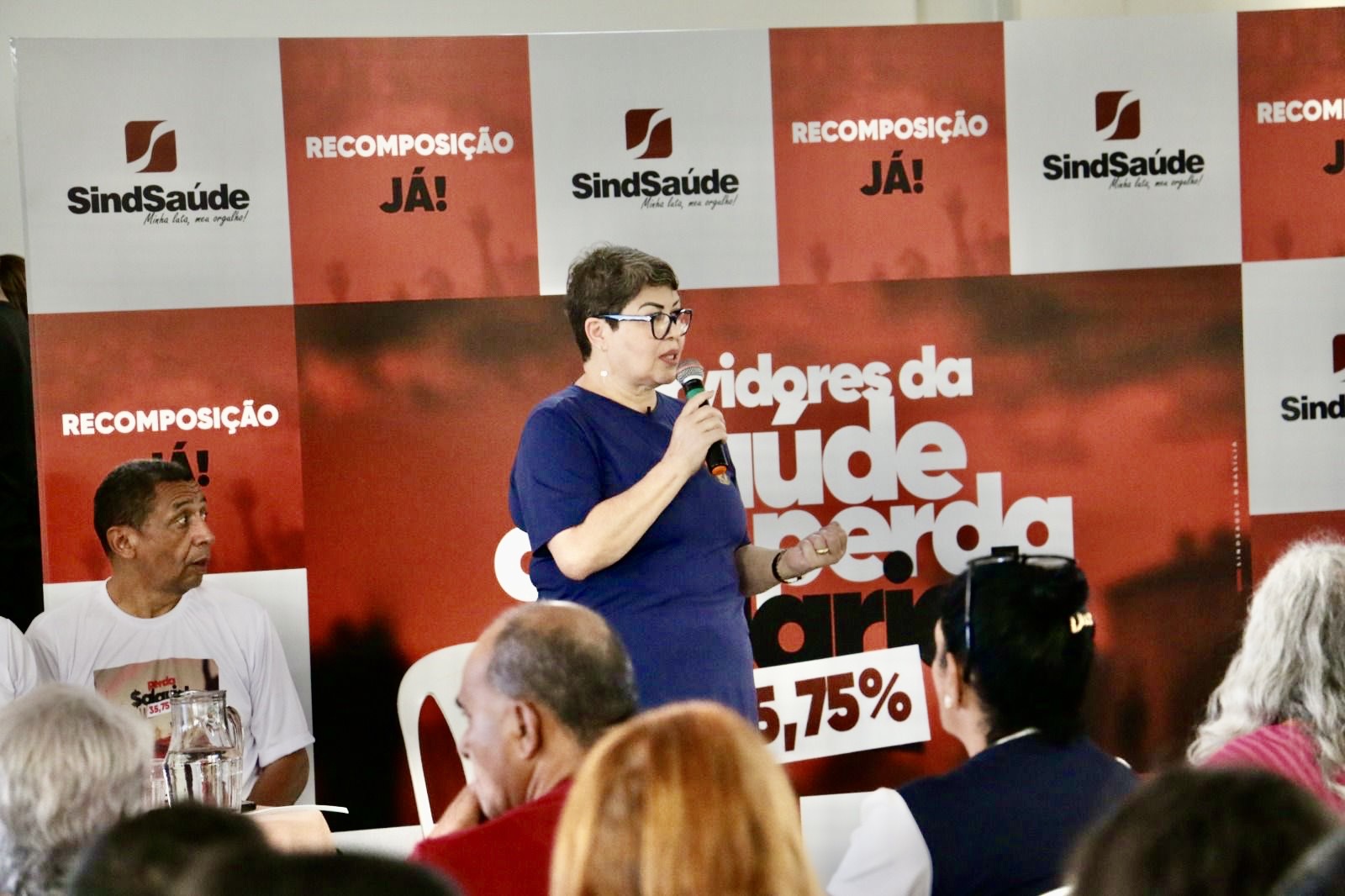MOBILIZAÇÃO PELO REAJUSTE | Servidores da saúde realizam assembleia por recomposição salarial de 35,75%