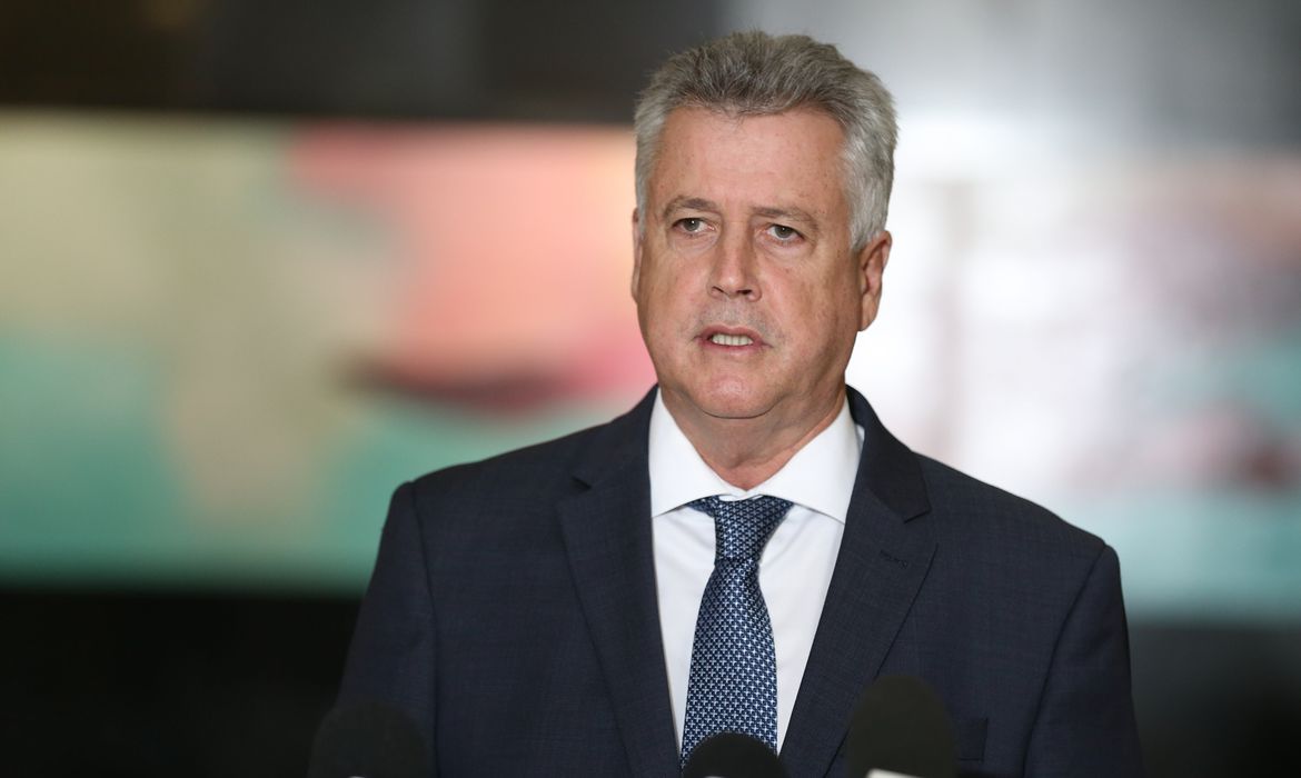 Rollemberg na espreita para voltar a atacar