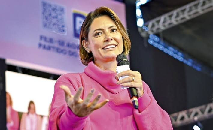 Michelle precisa decidir o que vai querer da vida