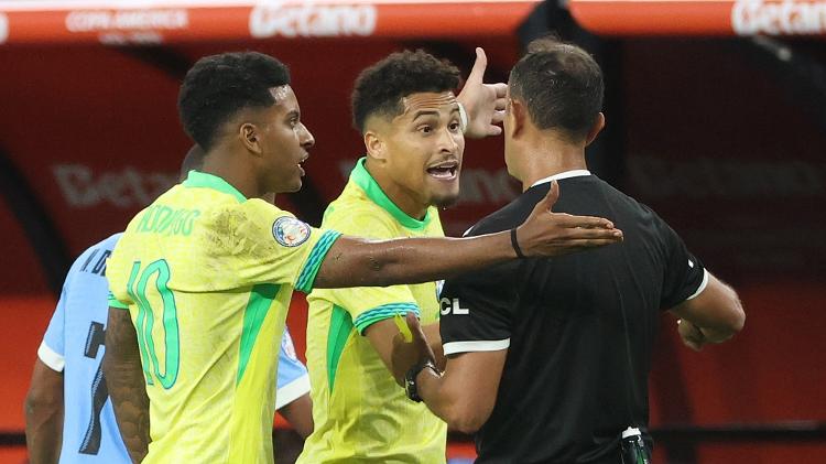 COPA AMÉRICA 2024 | Brasil passa vexame diante do Uruguai e é eliminado nos pênaltis