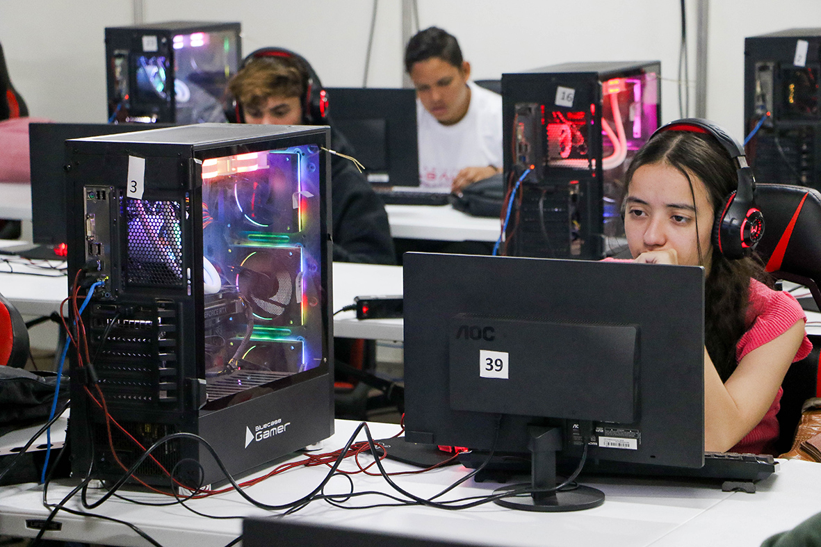 BRASÍLIA E-GAMES EXPERIENCE | Iniciativa do GDF oferece cursos de capacitação profissional para jovens e comunidade de baixa renda no mercado de games