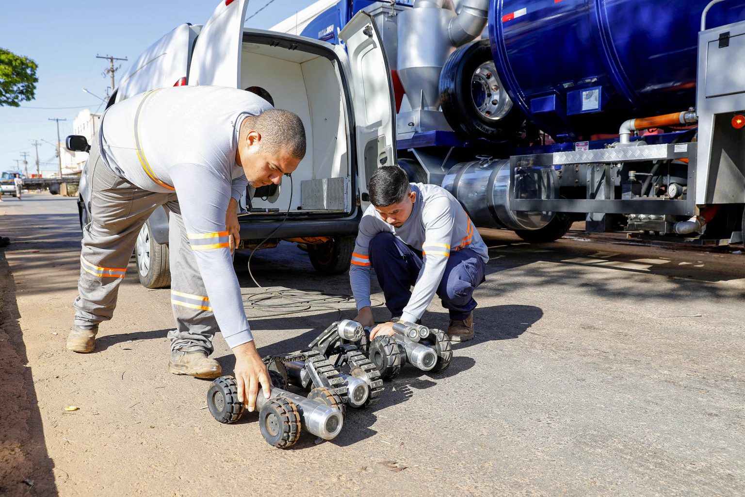 EM SEIS MESES | GDF retira 45 mil toneladas de lixo das galerias pluviais com novo sistema