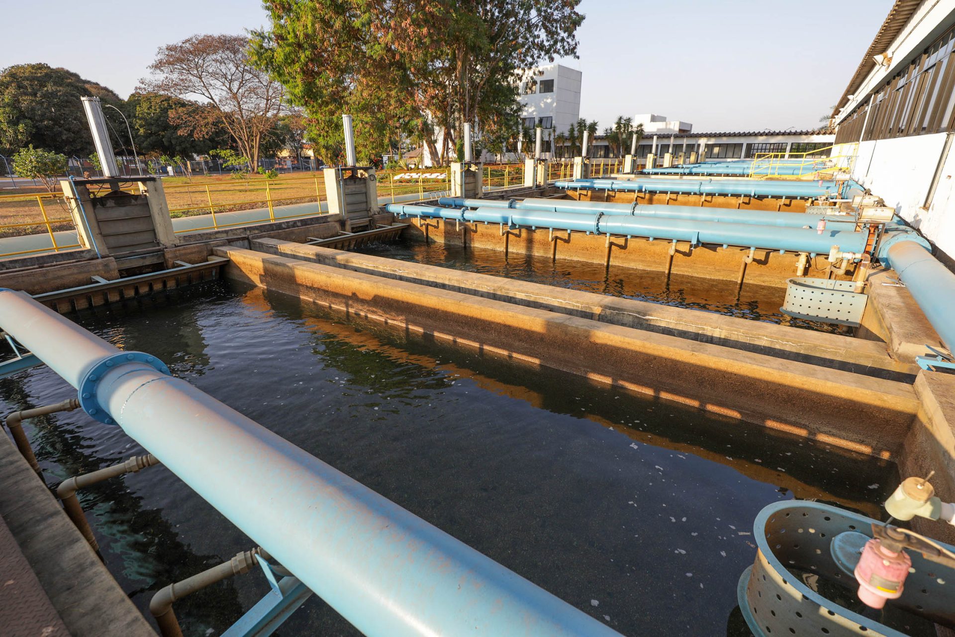 MONITORAMENTO CONSTANTE | Atuação em conjunto da Caesb e Adasa garantem qualidade da água no DF