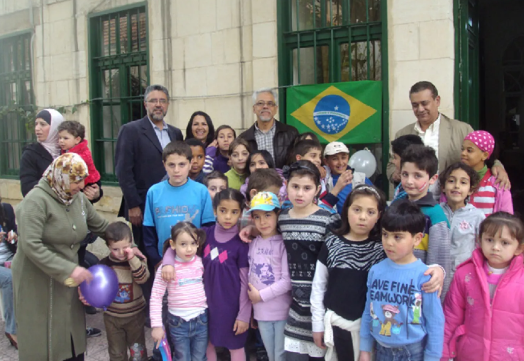 CONFLITO NO ORIENTE MÉDIO | Após pressão de familiares no Brasil, governo Lula inicia resgate de brasileiros que estão no Líbano