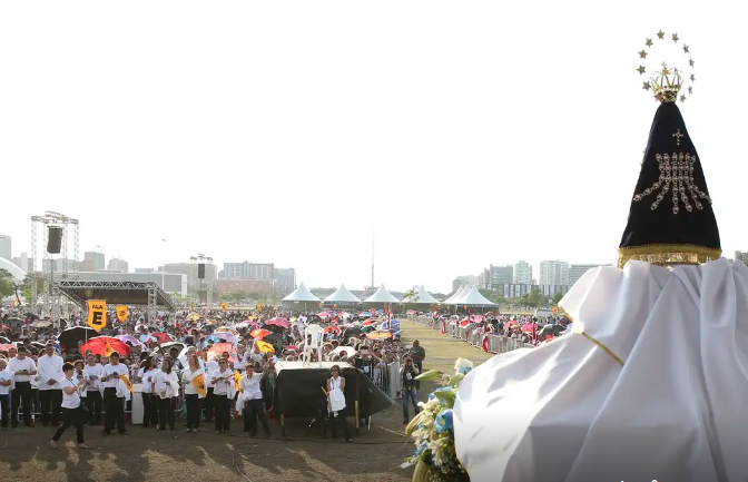 FERIADO DE 12 DE OUTUBRO | Veja como vai funcionar o comércio do DF