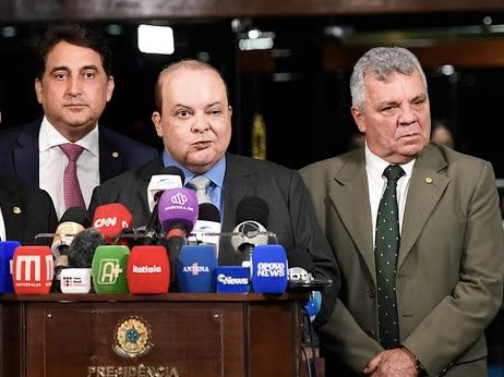 Gilvan Máximo faz escola e Fraga destina emenda para Saúde Mais Perto do Cidadão 