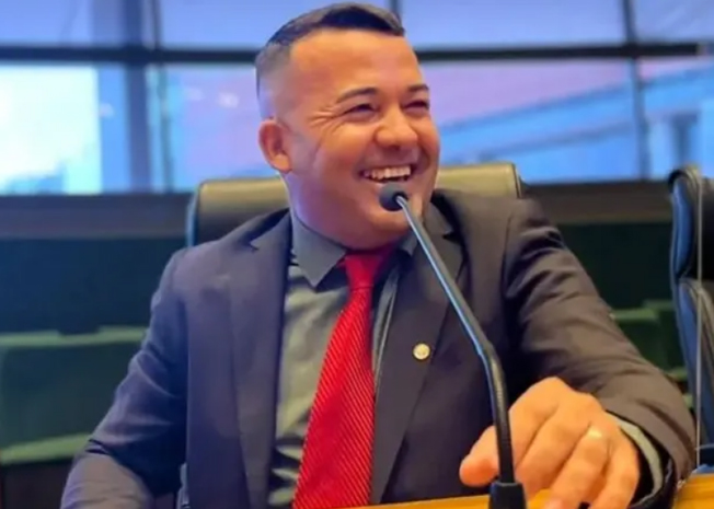 Justiça Eleitoral arquiva processo do PMN nacional que tentava tomar mandato do distrital Rogério Morro da Cruz