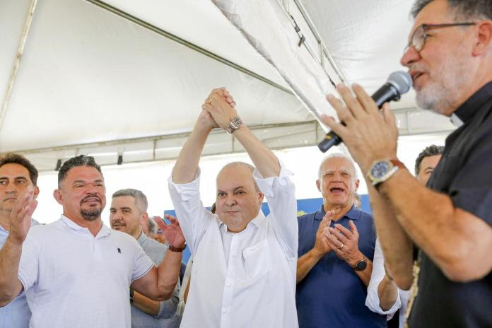 E o Silvio Santos não chegou no Riacho Fundo I