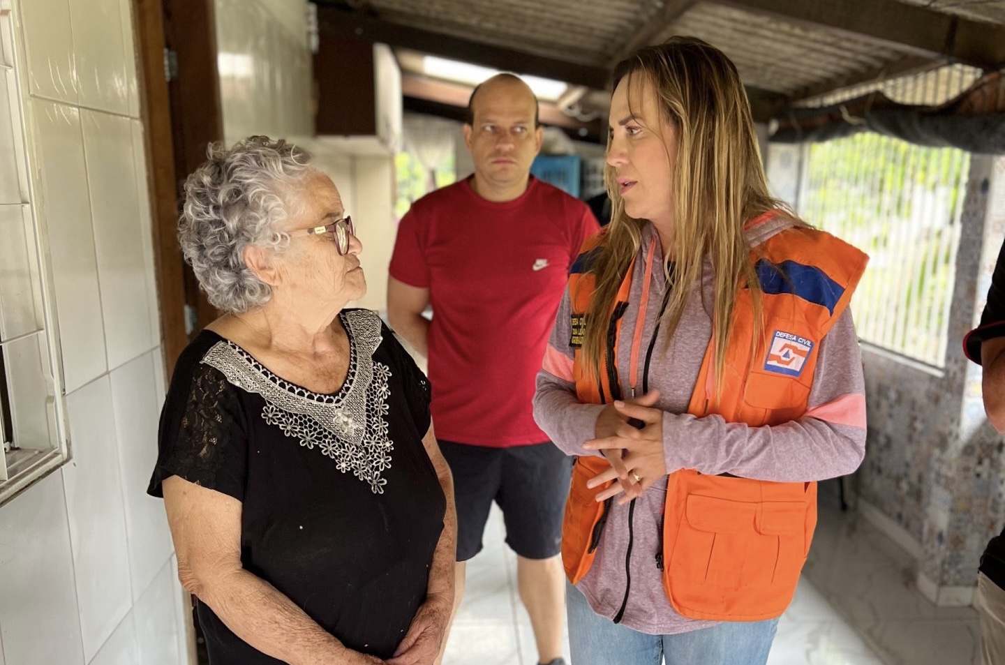 PARA MINIMIZAR OS IMPACTOS | GDF presta socorro a famílias atingidas pelas fortes chuvas em Planaltina