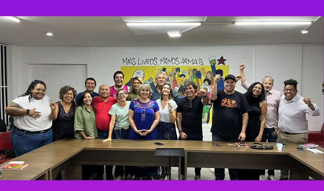 PREZANDO PELA SOBREVIVÊNCIA | PT-DF anuncia pré-candidatura de Erika Kokay ao Senado e sinaliza que pode abrir mão da disputa ao GDF em 2026