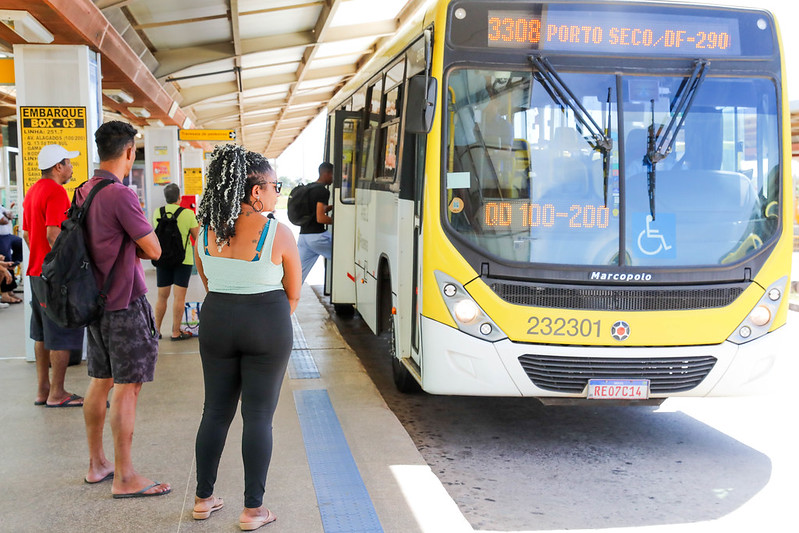 NO PRIMEIRO DOMINGO APÓS O CARNAVAL | GDF registra aumento na quantidade de passageiros nos ônibus e metrô após implementação do programa Vai de Graça