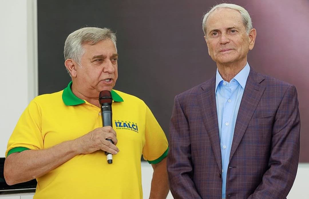 Adversários da direita enfraquecidos politicamente