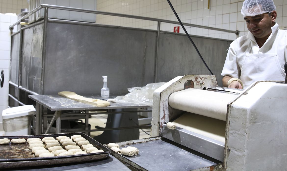 AGÊNCIA DO TRABALHADOR | Semana termina com mais de 730 vagas de emprego no DF