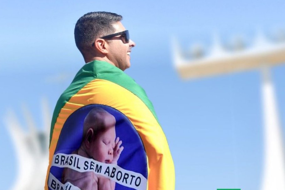 DEFENSOR DO DIREITO À VIDA | Deputado Roosevelt comemora decisão do MPDFT de recuar sobre posicionamento a favor do aborto após 22 semanas