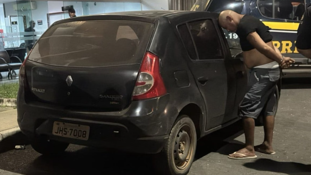ABORDADO PELA PRF EM CEILÂNDIA | Homem acusado de sequestrar, dopar e estuprar adolescente de 13 anos em Águas Lindas de Goiás é preso