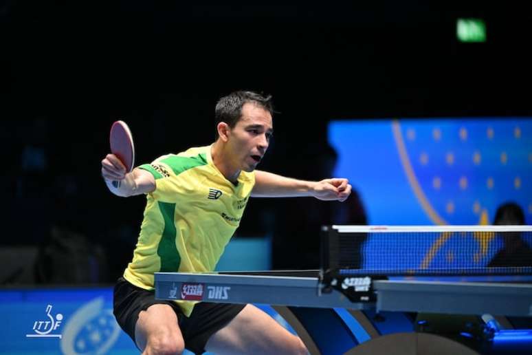 BRASIL NO TOPO | Hugo Calderano elimina chinês e se torna o 1º campeão mundial de tênis de mesa que não é asiático ou europeu