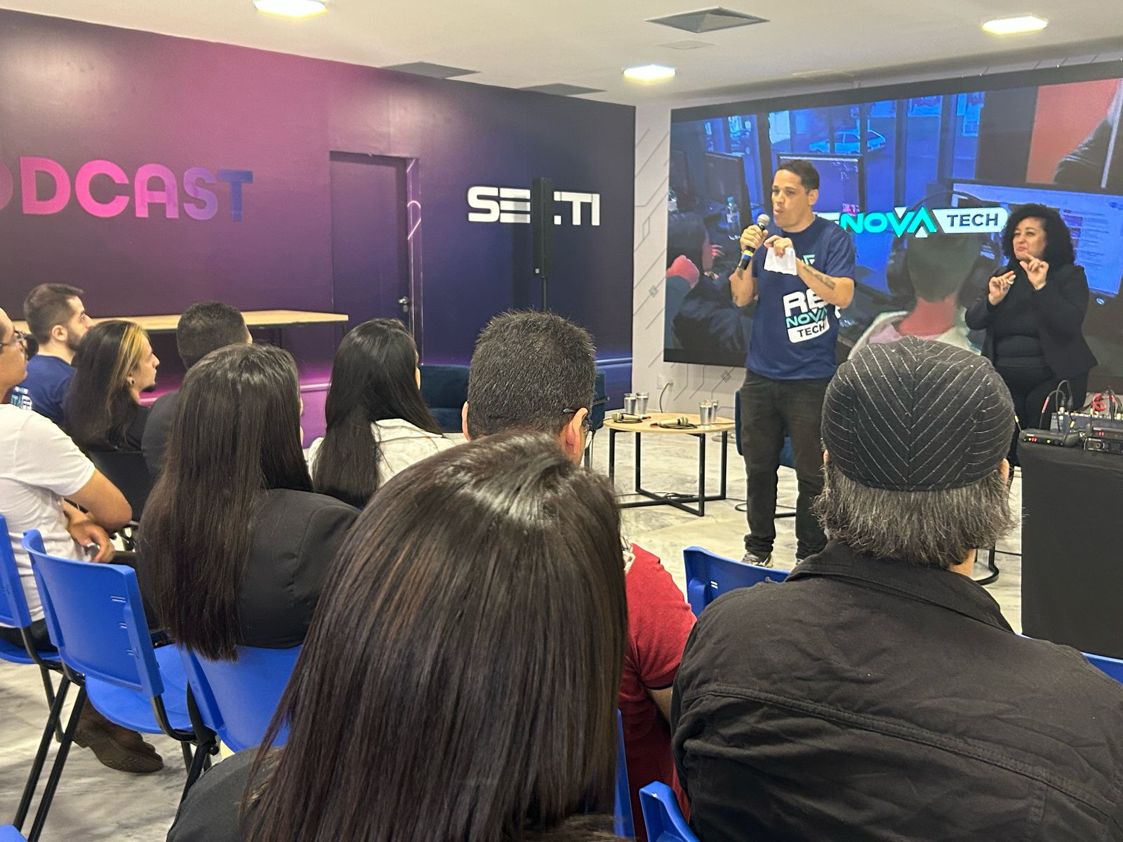 RENOVATECH | Projeto que oferece cursos para capacitar profissionais para o mercado de tecnologia e inovação está com inscrições abertas