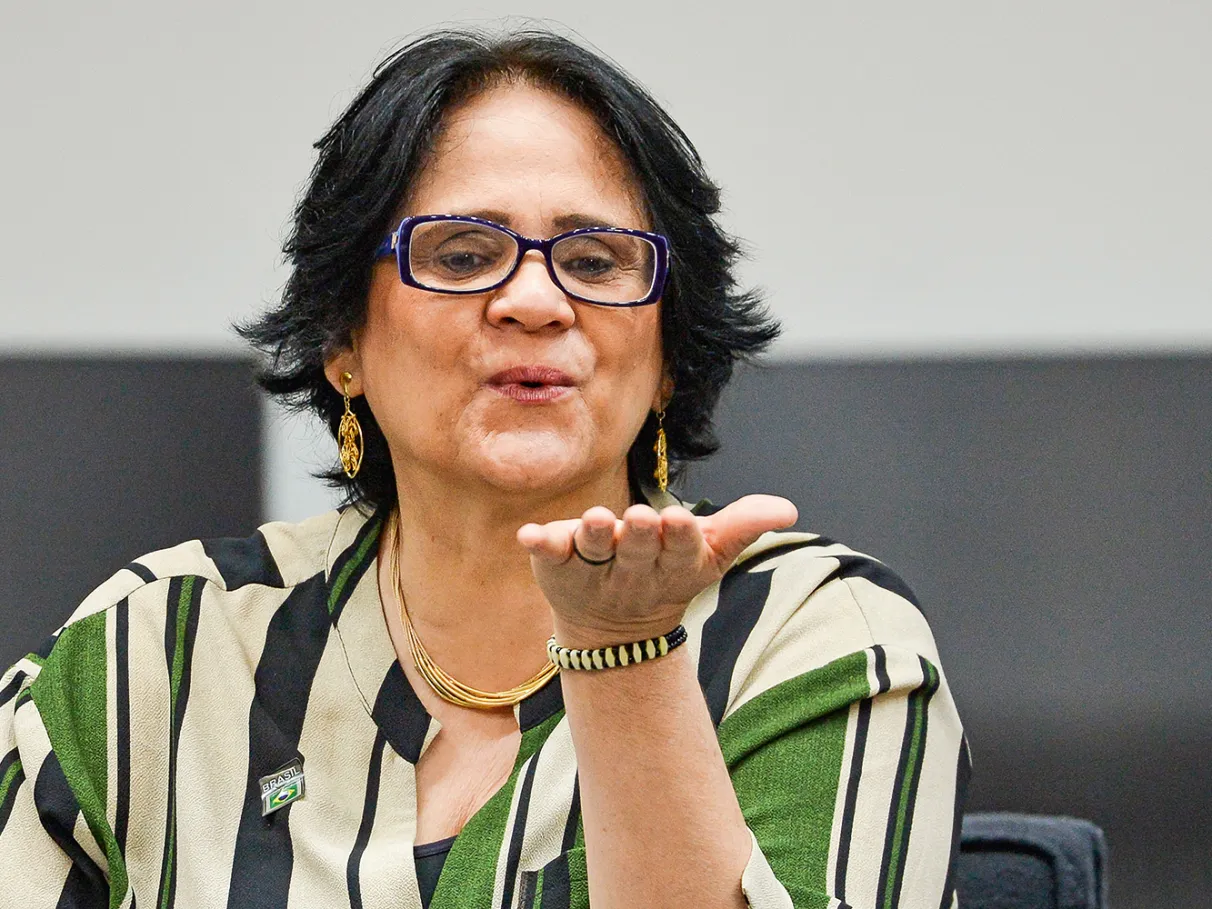 Fogo amigo e articulações silenciosas movimentam bastidores