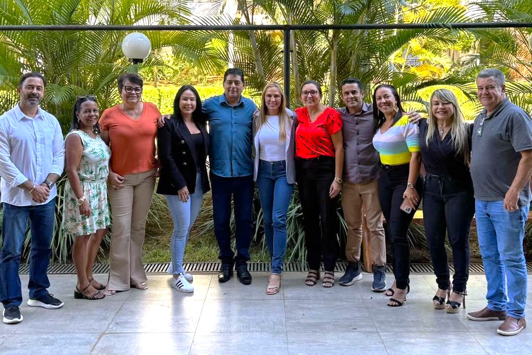 Grupo de assessores abandona Izalci para apoiar a ‘Leoa’